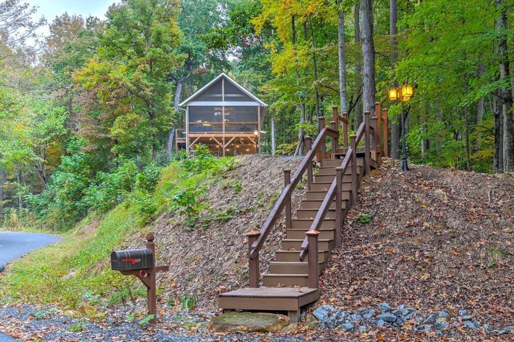 The Cove Retreat- Hot Tub/Screened Porch/Game Room Lake Lure Exterior foto